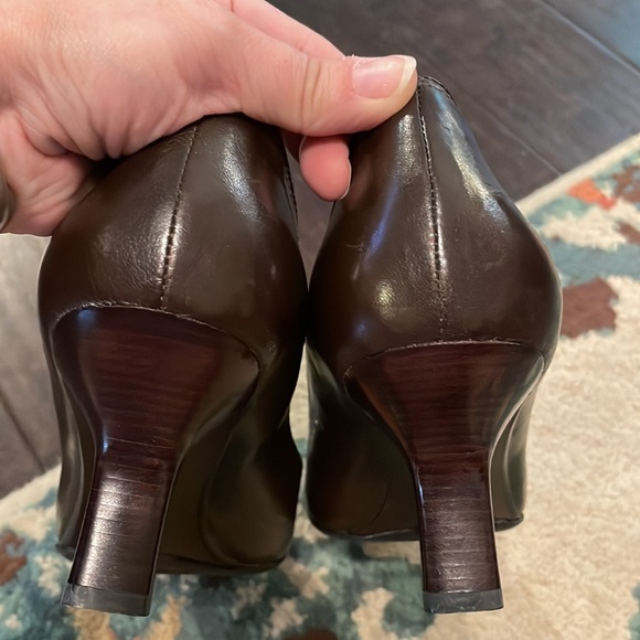 NWOT Cole Haan Chain Pump Low Heels Brown Size 10.5B - Picture 7 of 8